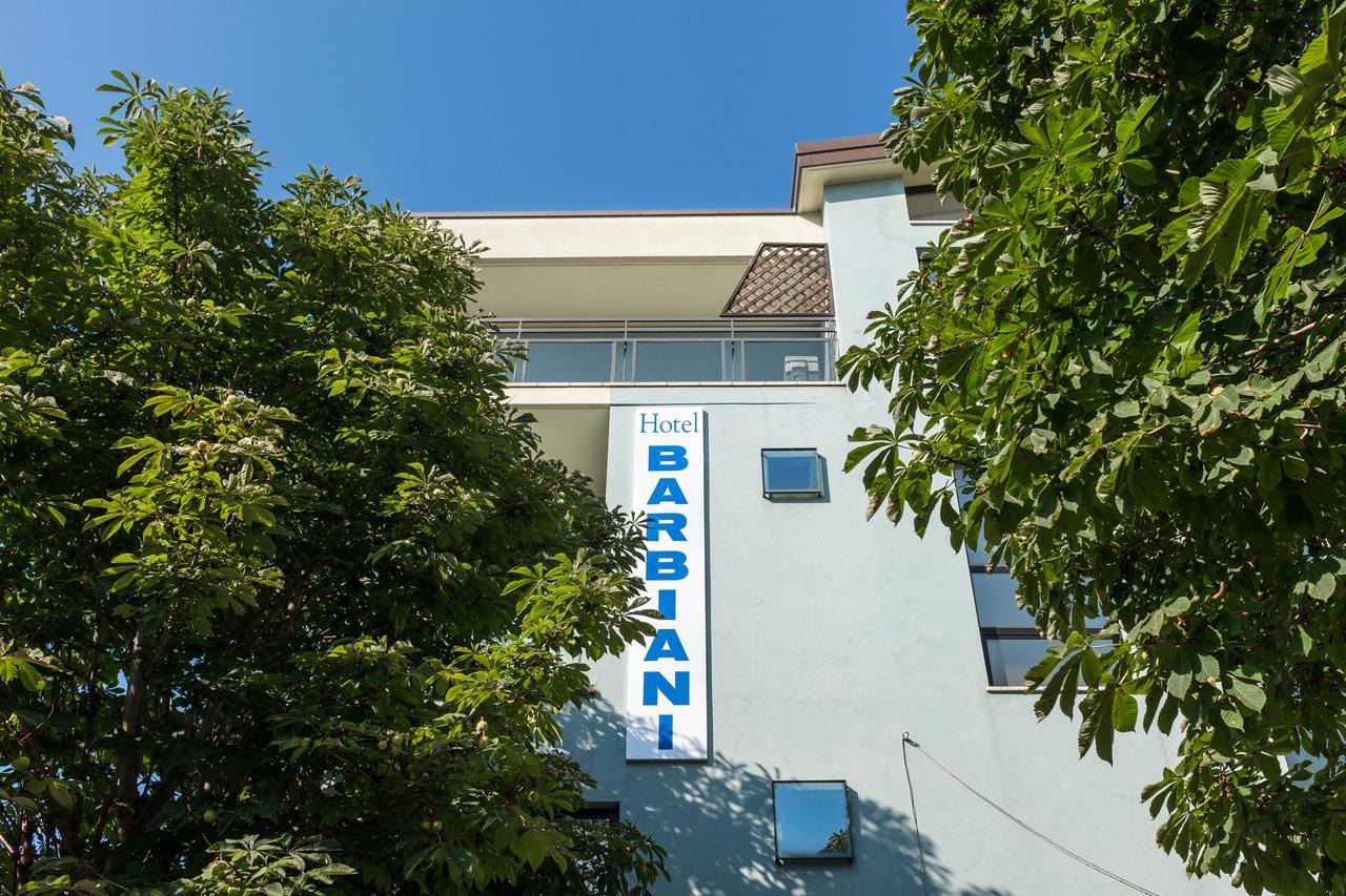 Hotel Barbiani Rimini Bagian luar foto