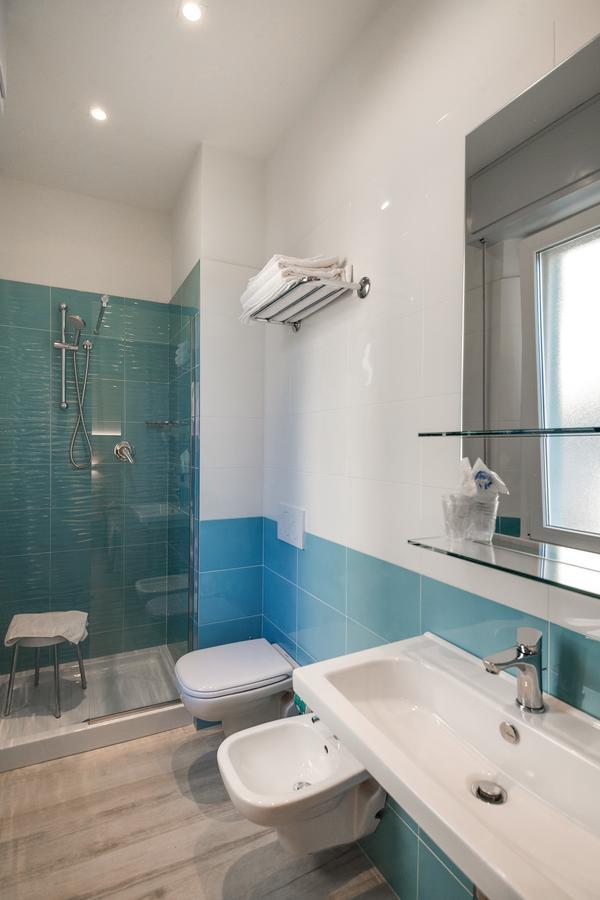 Hotel Barbiani Rimini Bagian luar foto